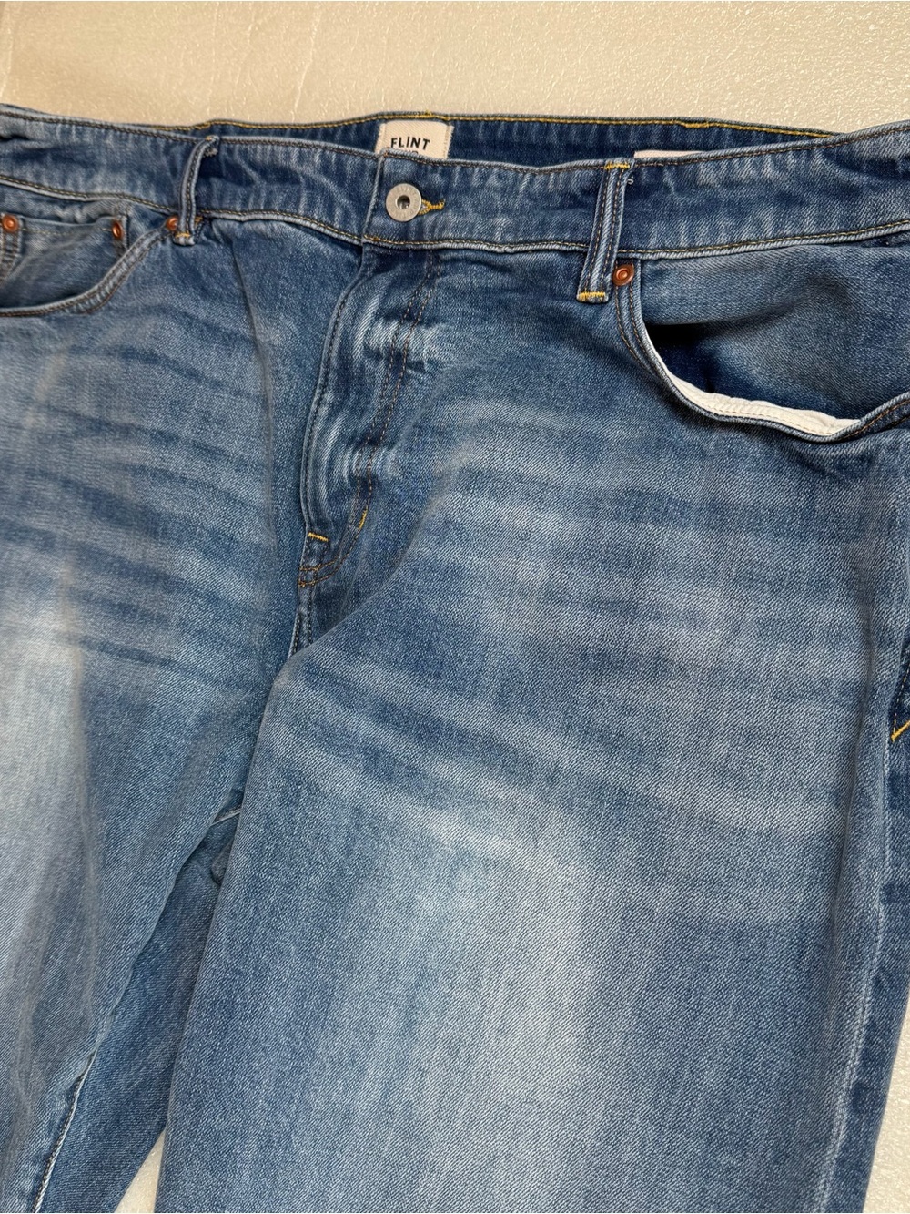 Flint and Tinder Size 38x32 Athletic Tapered Fit Mens Jean selvedged